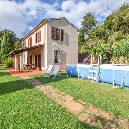4 Bedroom In *